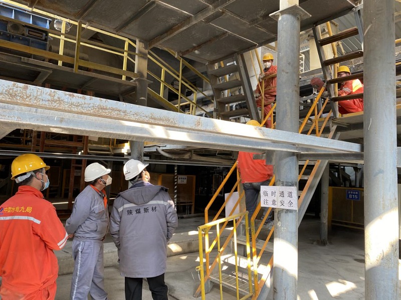 新材公司積極應對降雨降溫天氣過(guò)程