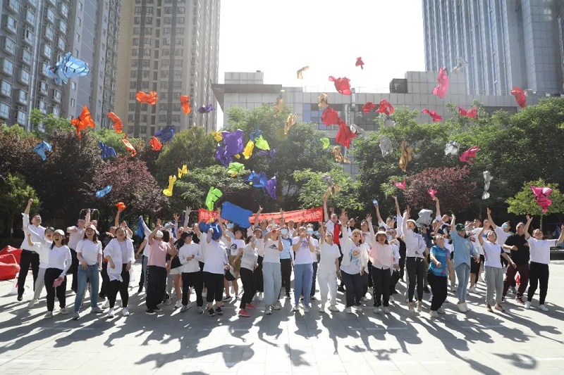 燃起來(lái)！趣味運動(dòng)會(huì )火熱來(lái)襲——生態(tài)水泥公司第一屆“華山杯”職工趣味健身運動(dòng)會(huì )圓滿(mǎn)舉行