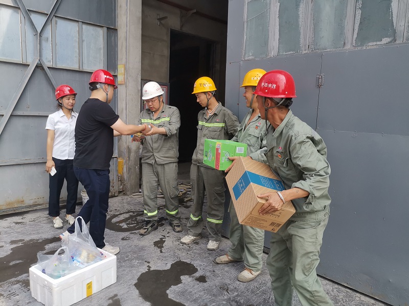 黃陵公司：戰高溫 防汛情 穩生產(chǎn)