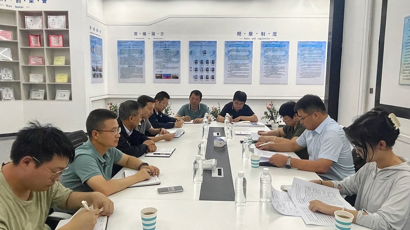 陜西建材科技公司黨委委員、副總經(jīng)理郭正亮一行到神木恒穩公司督導檢查工作