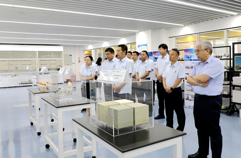 對標共建促提升  深化協(xié)作聚合力——陜西建材科技公司黨委副書(shū)記、總經(jīng)理周紅帶隊赴陜煤技術(shù)研究院、陜鋼集團開(kāi)展對標交流